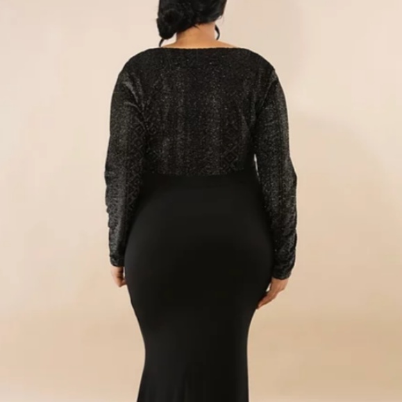 Clothing - Picture 3 of 6